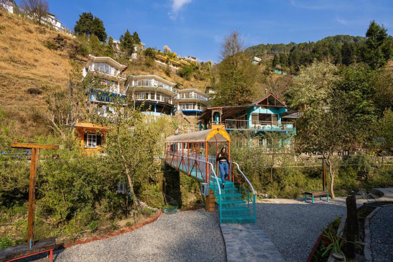 Zostel Plus Mussoorie- Kempty Hostel Exterior photo