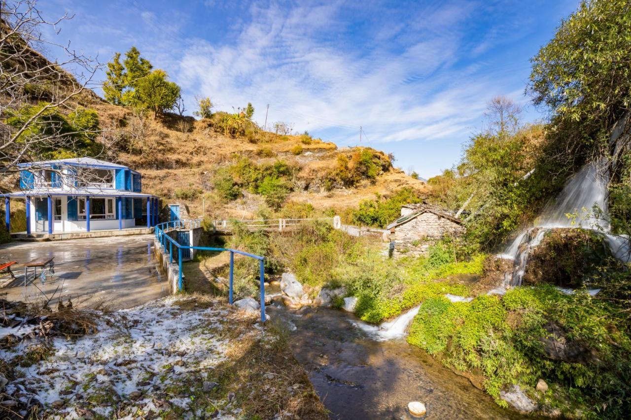 Zostel Plus Mussoorie- Kempty Hostel Exterior photo