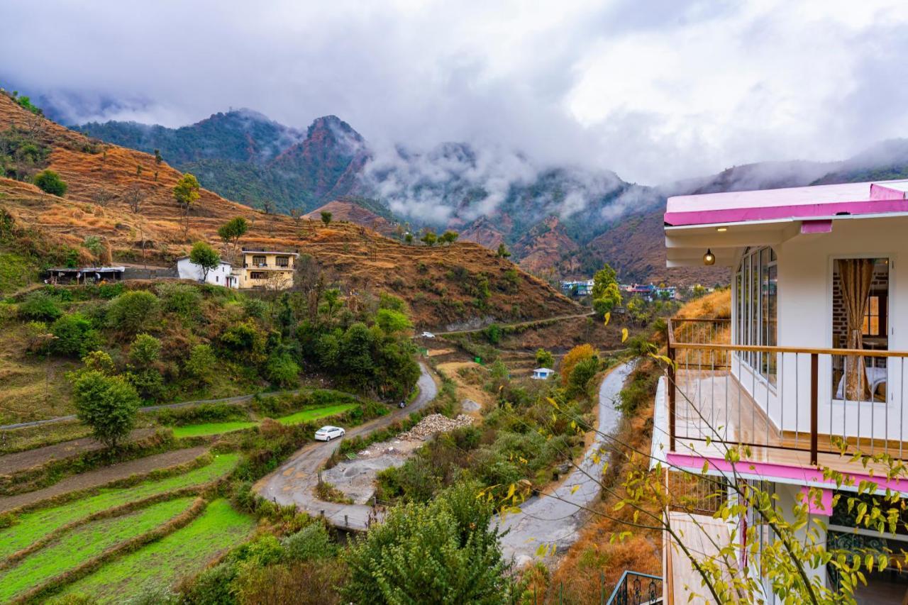 Zostel Plus Mussoorie- Kempty Hostel Exterior photo