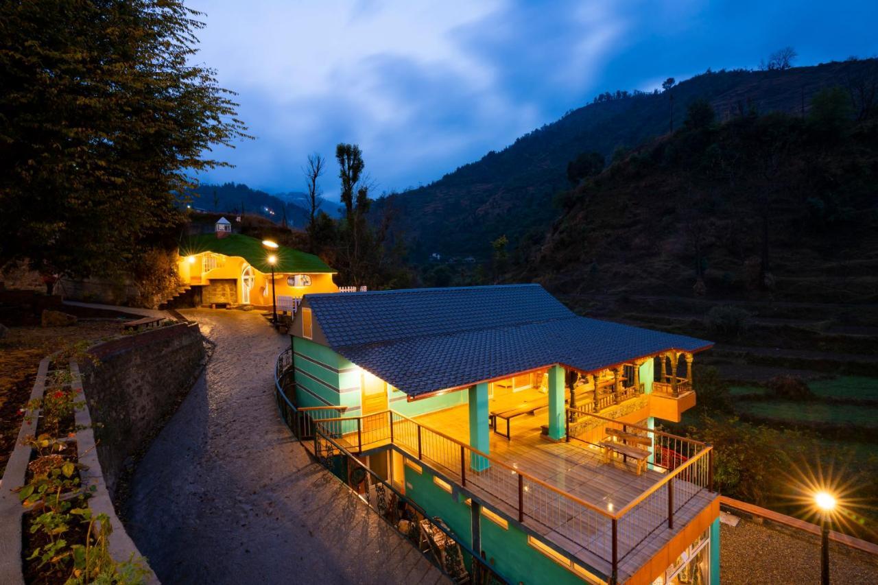 Zostel Plus Mussoorie- Kempty Hostel Exterior photo